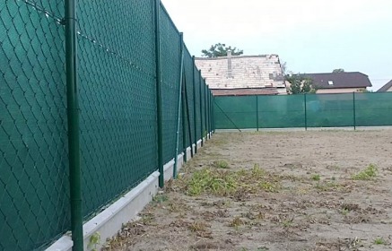 Dark Green Privacy fence screen 